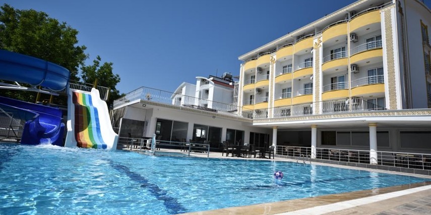 Demirci Hotel